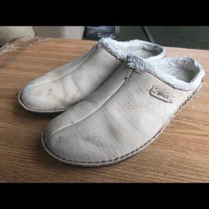 Teva Kiru White Leather Faux Fur Lined Slippers